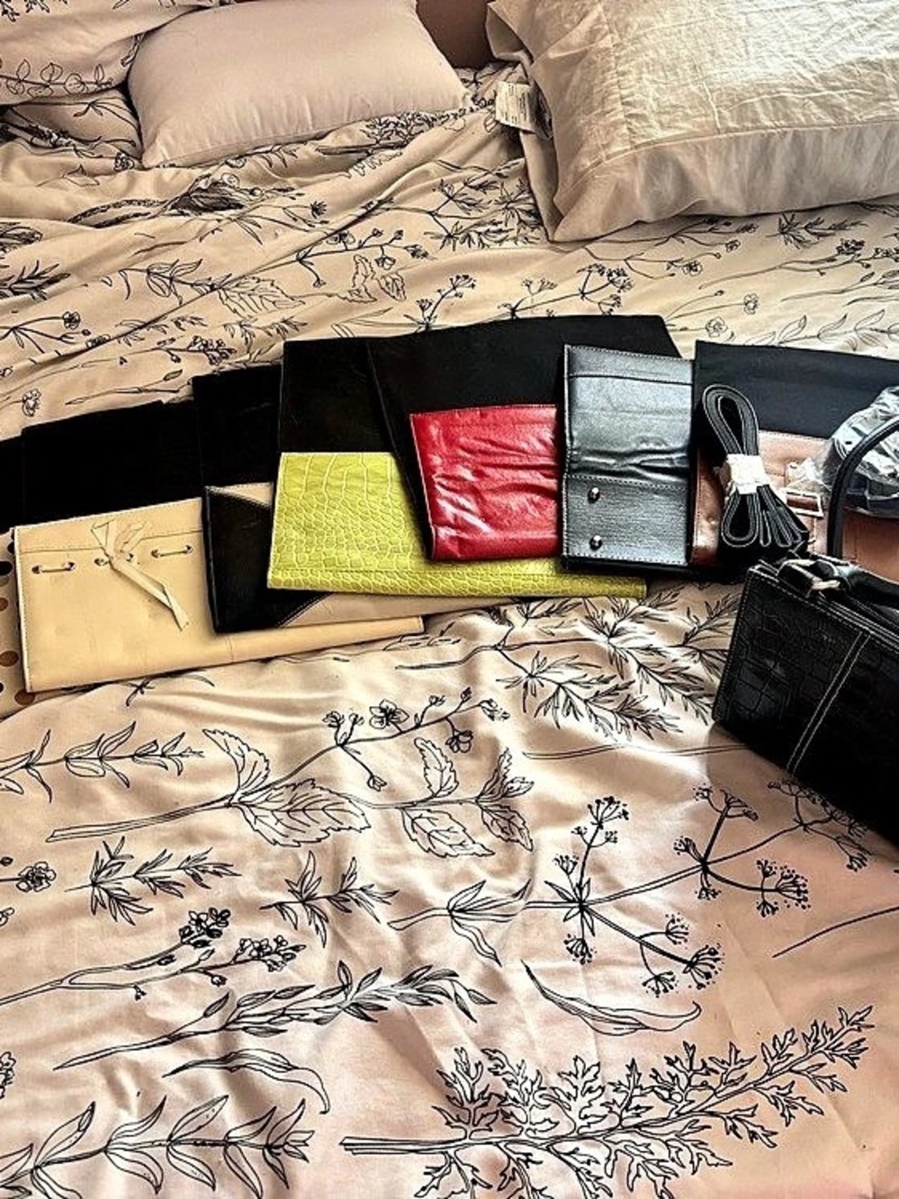 Miche bags with interchangeable exteriors.